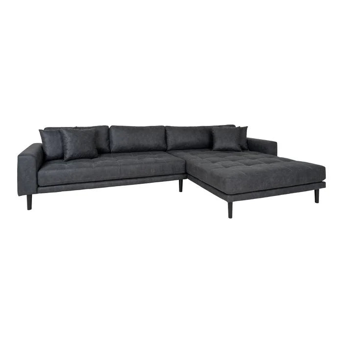 Lido Lounge Sofa – Lido Lounge Sofa, nach rechts ausgerichtet, aus dunkelgrauer Mikrofaser mit vier Kissen und Beinen aus Naturholz